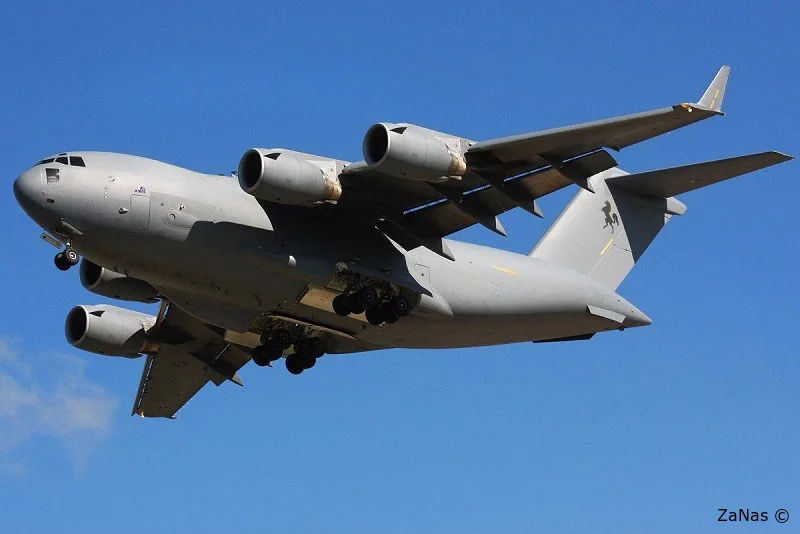 Первый военно-транспортный самолёт США с американским оружием для Израиля прибыл в Тель-Авив из Иордании.
